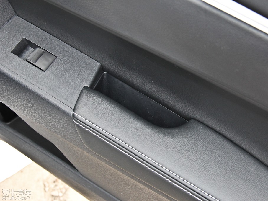 2014_ 1.8L CVT GLX-i