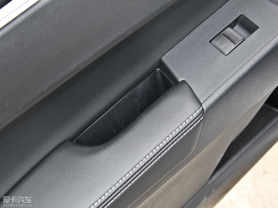 2014_ 1.8L CVT GLX-i