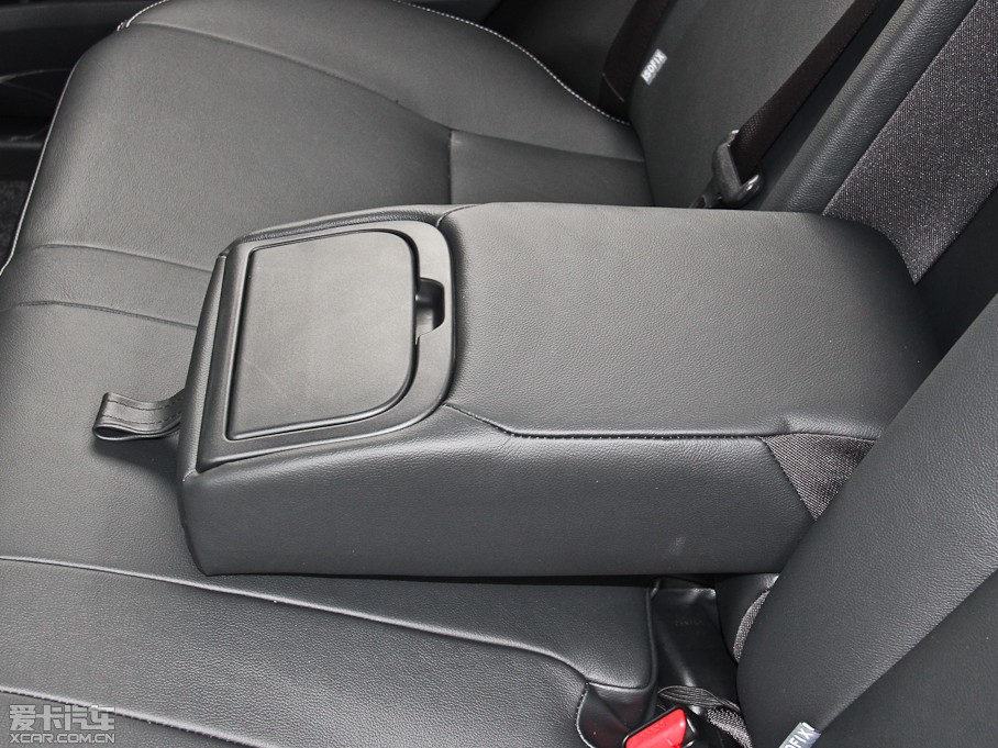 2014_ 1.8L CVT GLX-i