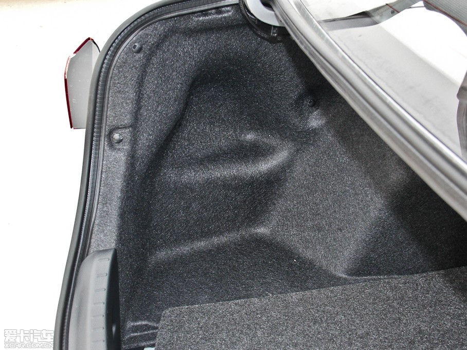 2014_ 1.8L CVT GLX-i