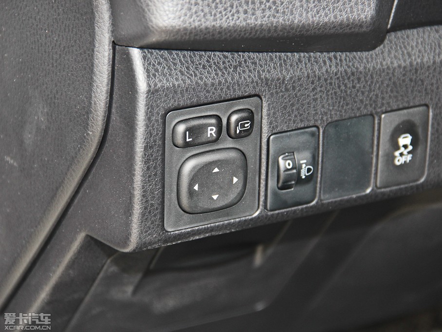 2014_ 1.8L CVT GLX-i