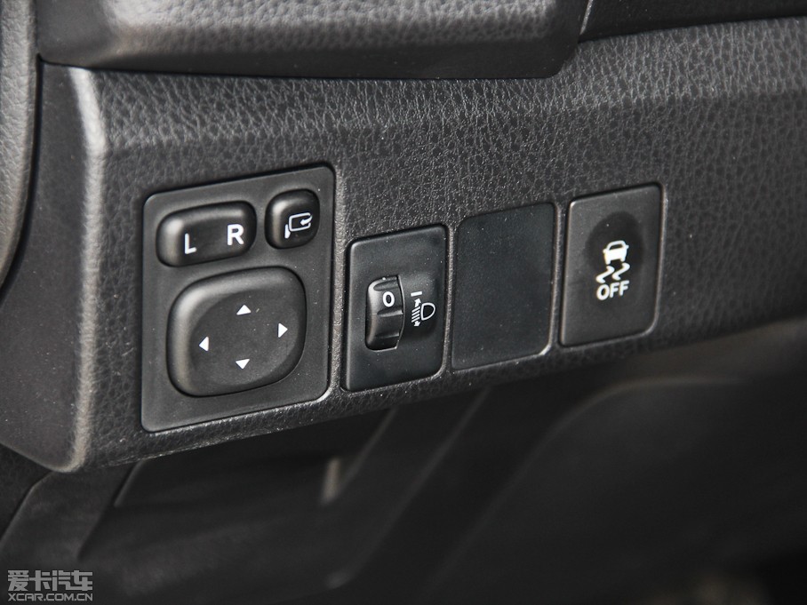 2014_ 1.8L CVT GLX-i