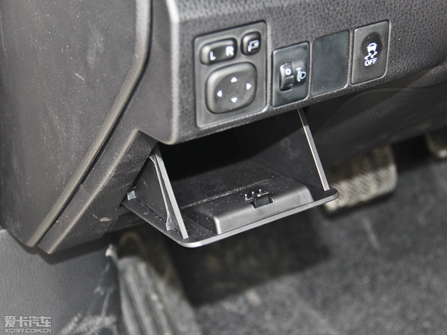 2014_ 1.8L CVT GLX-i