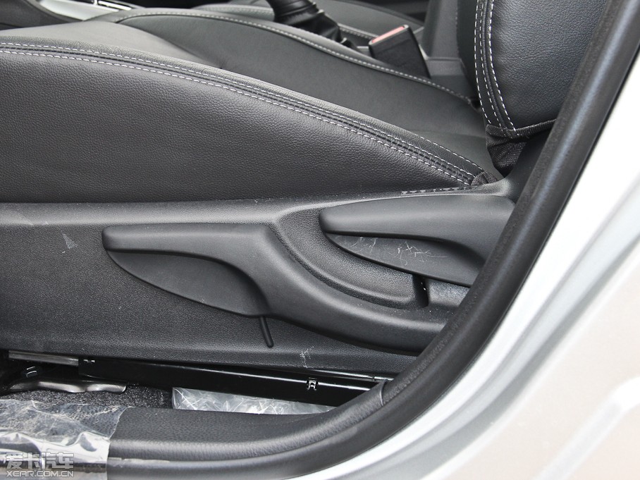 2014_ 1.8L CVT GLX-i