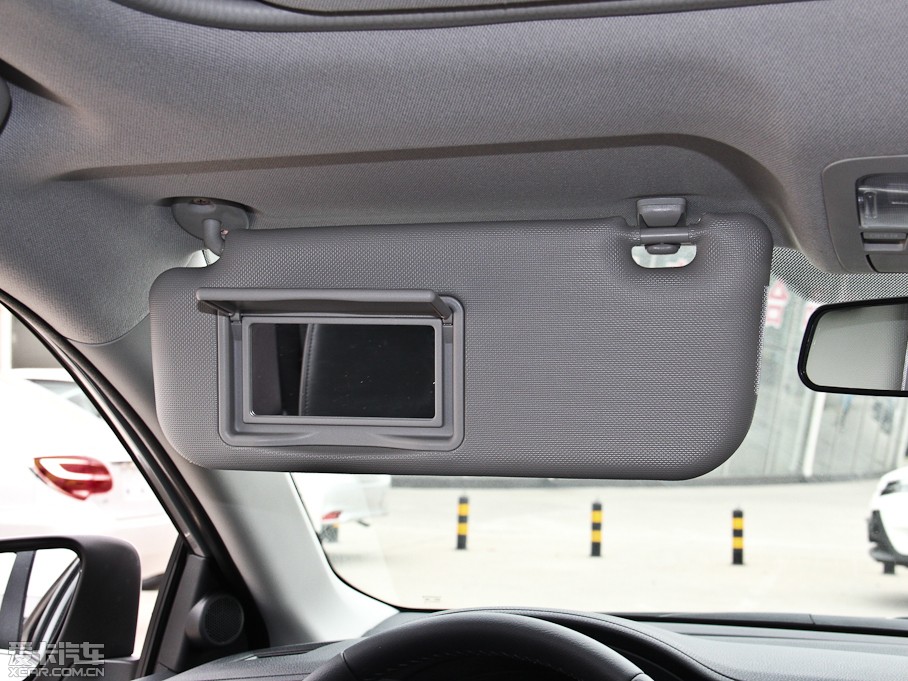 2014_ 1.8L CVT GLX-i