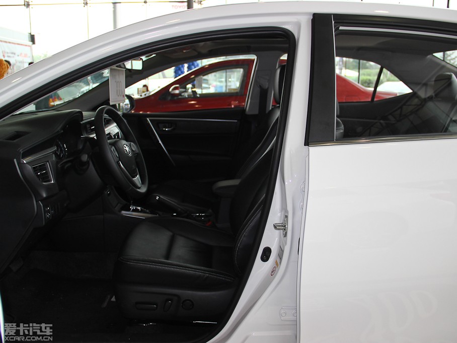 2014_ 1.6L CVT GLX-i(do)