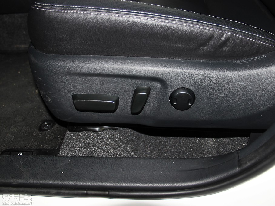 2014_ 1.6L CVT GLX-i