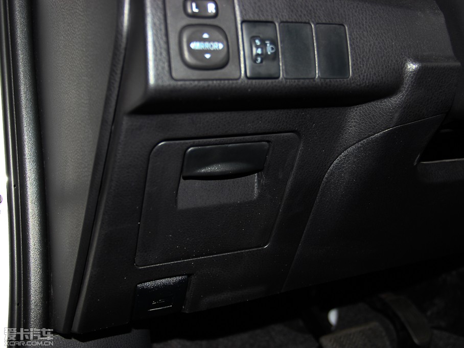 2014_ 1.6L CVT GLX-i