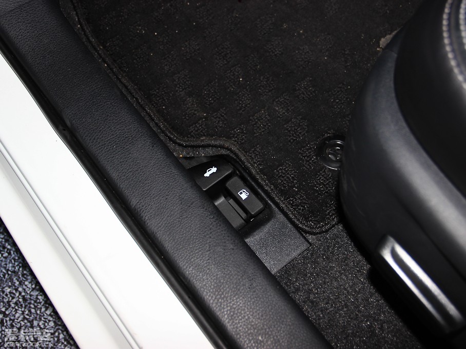 2014_ 1.6L CVT GLX-i