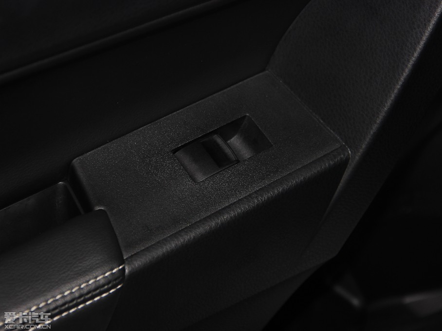 2014_ 1.6L CVT GLX-i