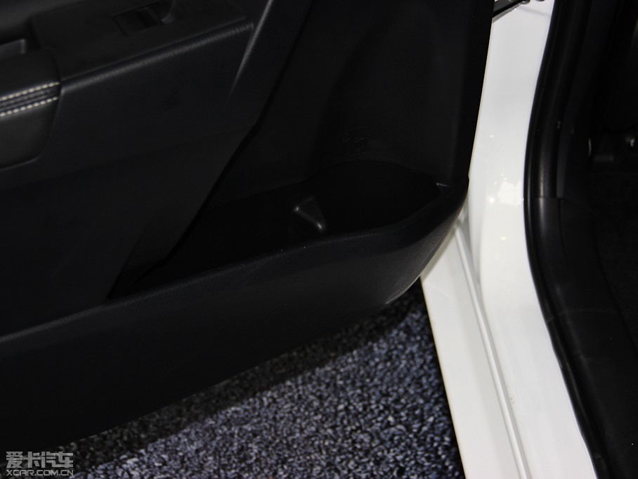 2014_ 1.6L CVT GLX-i