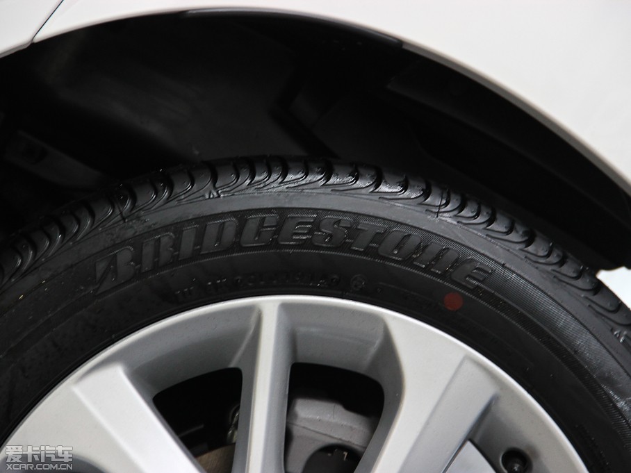 2014_ 1.6L CVT GLX-i