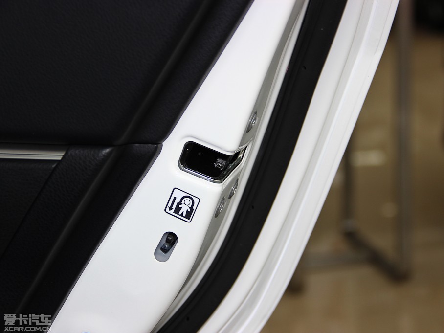 2014_ 1.6L CVT GLX-i