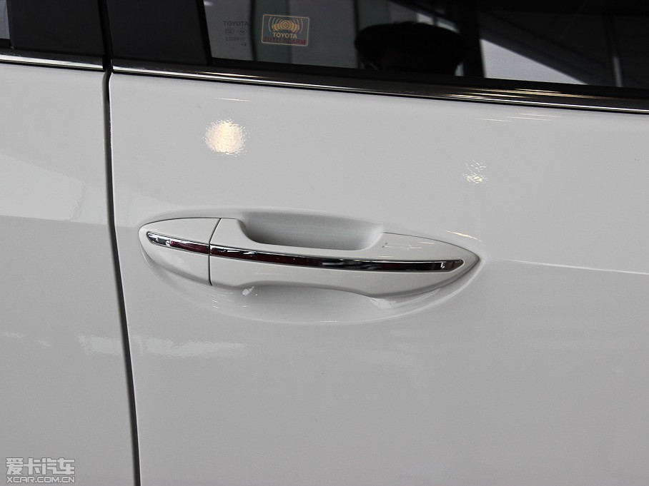 2014_ 1.6L CVT GLX-i