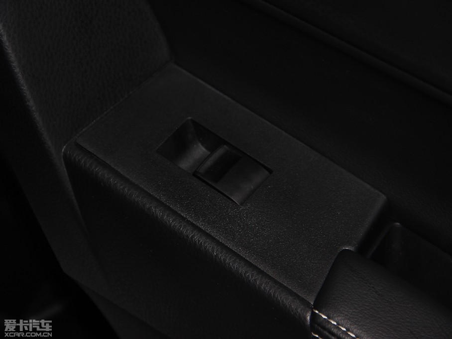 2014_ 1.6L CVT GLX-i