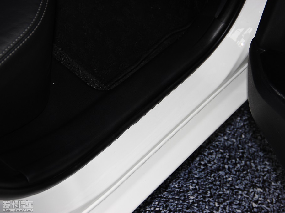 2014_ 1.6L CVT GLX-i