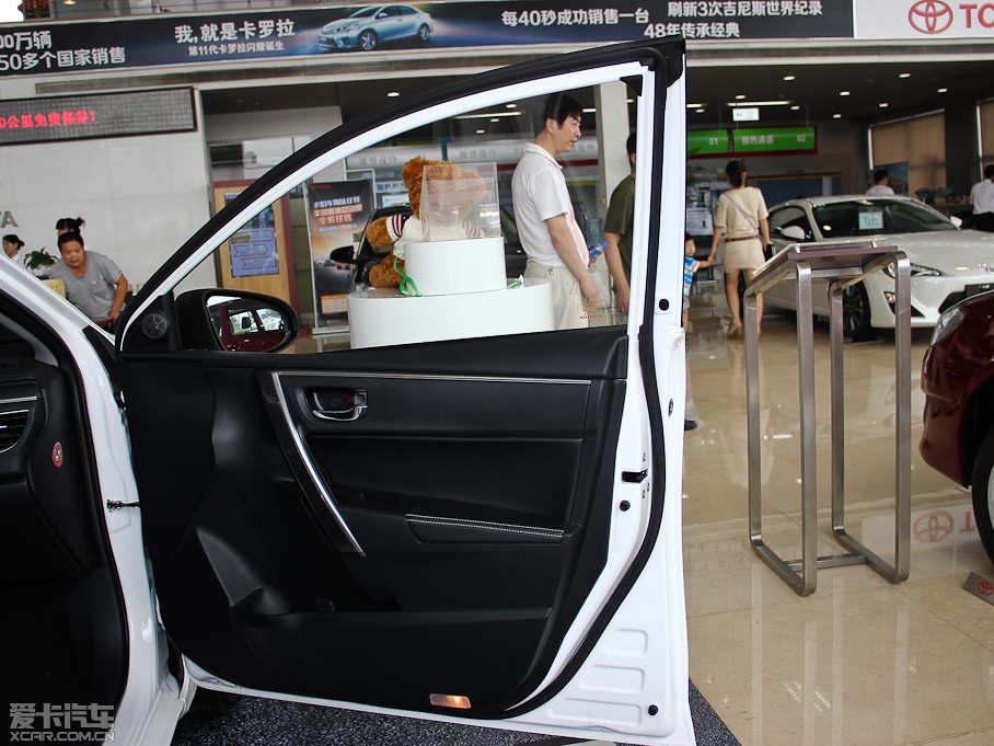 2014_ 1.6L CVT GLX-i(do)