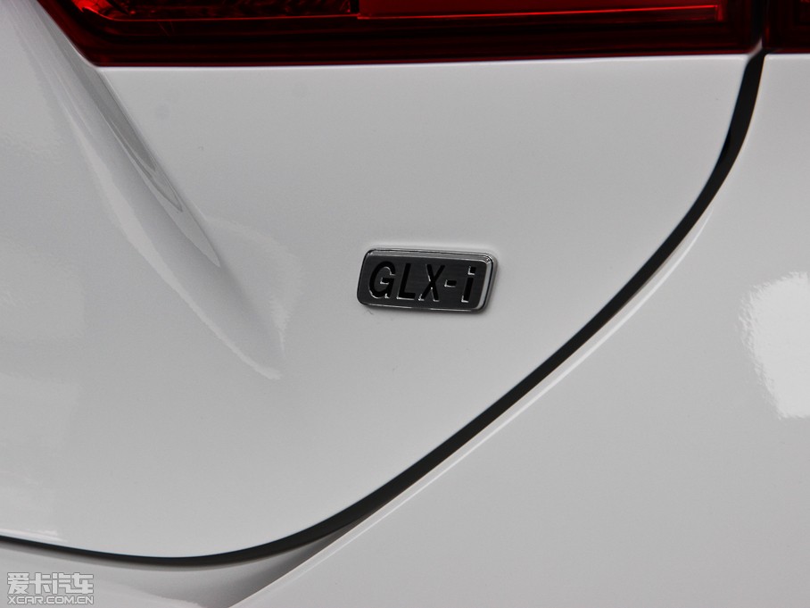 2014_ 1.6L CVT GLX-i