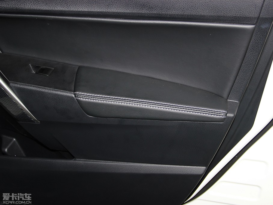 2014_ 1.6L CVT GLX-i