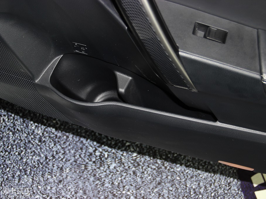 2014_ 1.6L CVT GLX-i