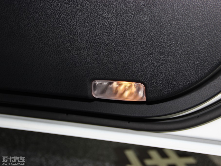 2014_ 1.6L CVT GLX-i(do)