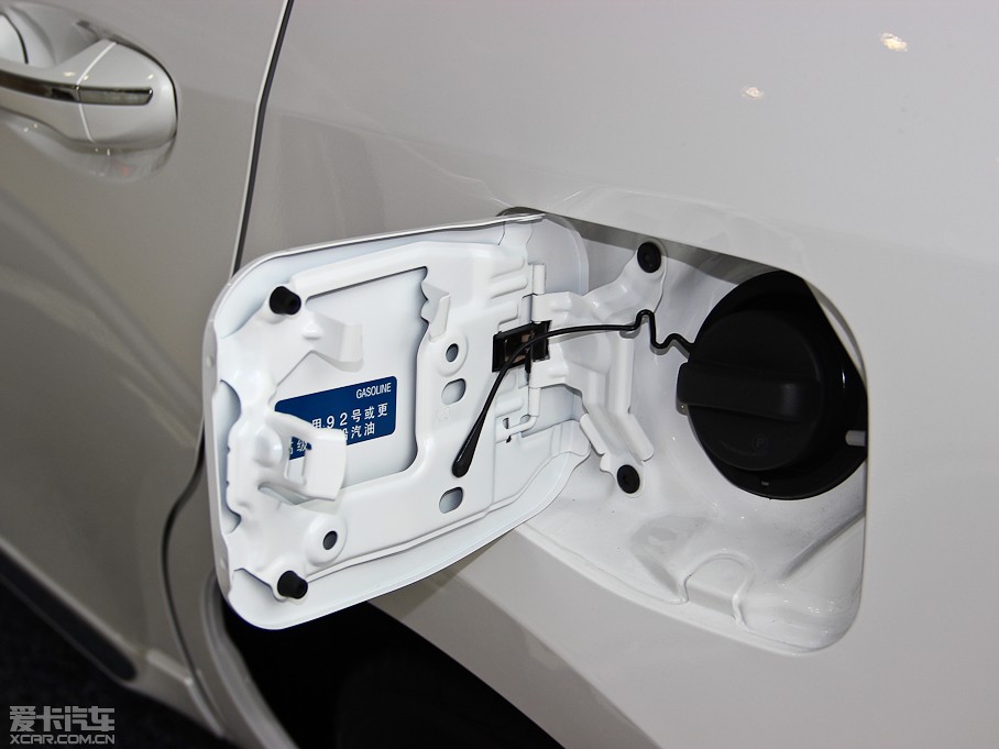 2014_ 1.6L CVT GLX-i