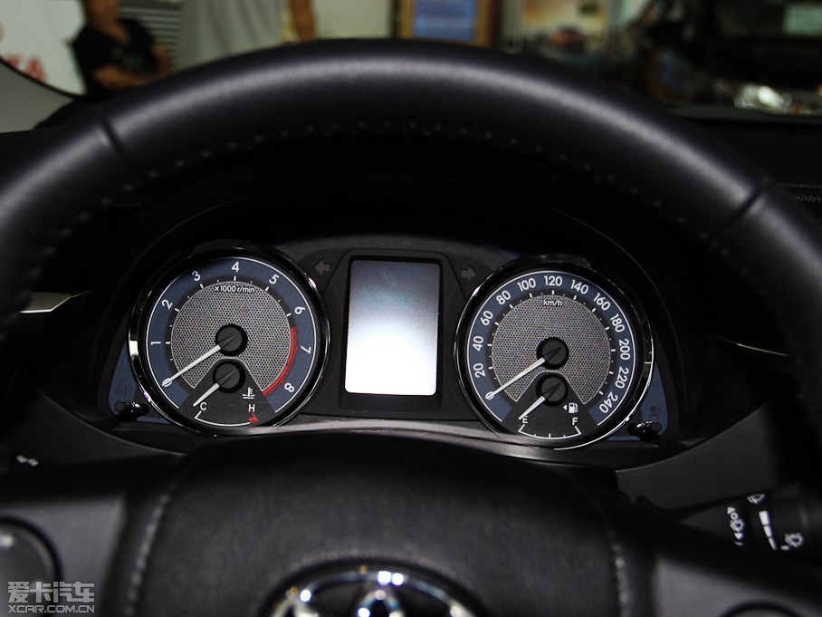 2014_ 1.6L CVT GLX-i