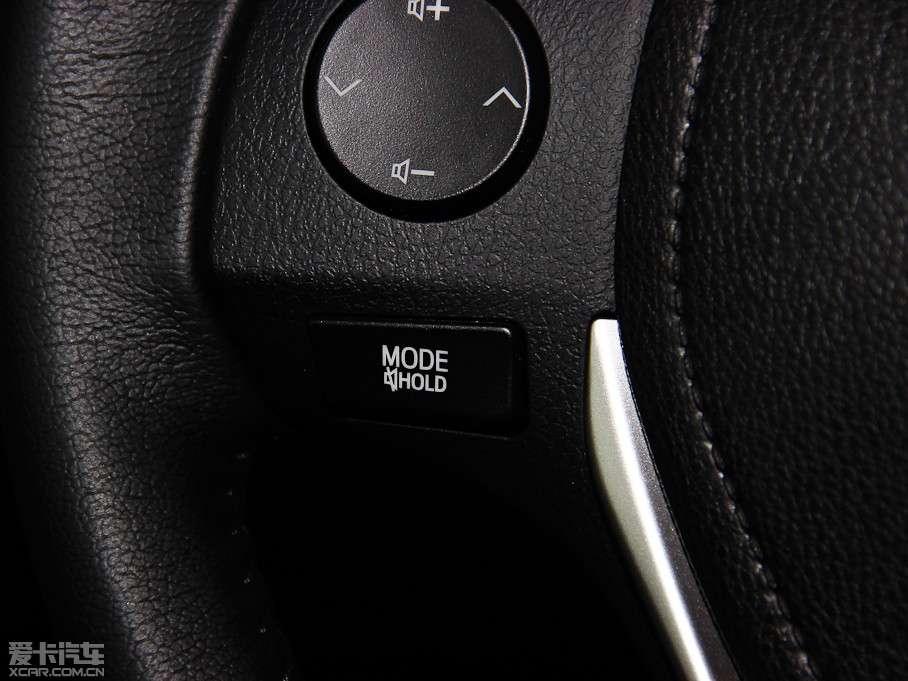 2014_ 1.6L CVT GLX-i(do)