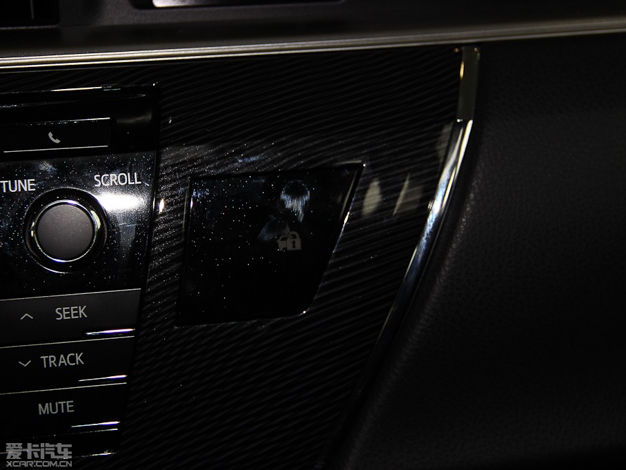 2014_ 1.6L CVT GLX-i(do)