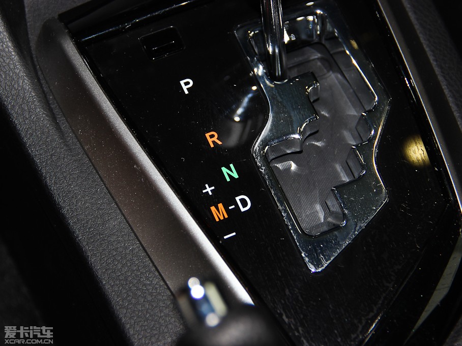 2014_ 1.6L CVT GLX-i(do)