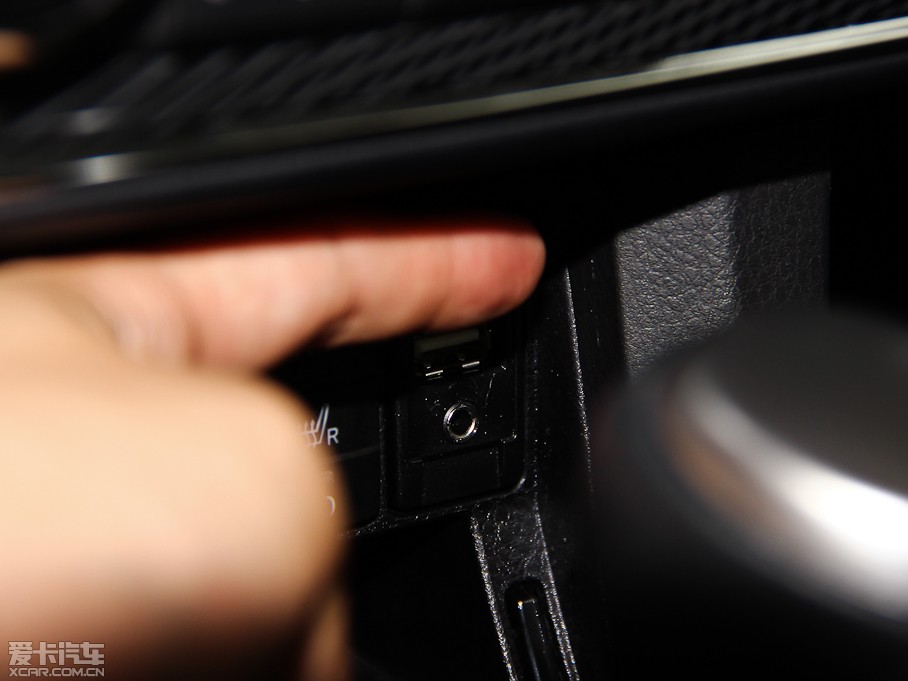 2014_ 1.6L CVT GLX-i