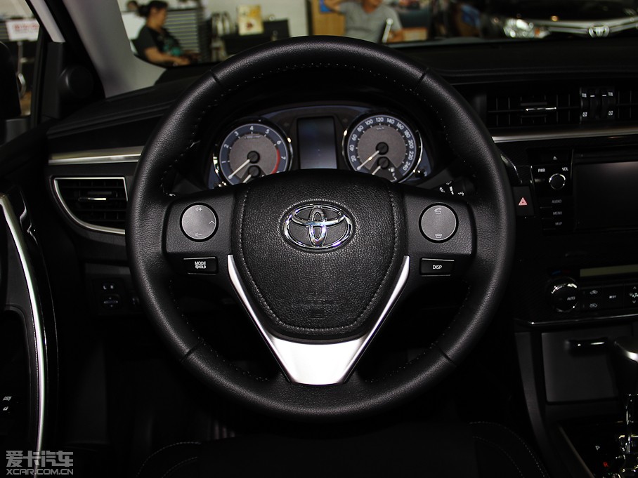 2014_ 1.6L CVT GLX-i(do)