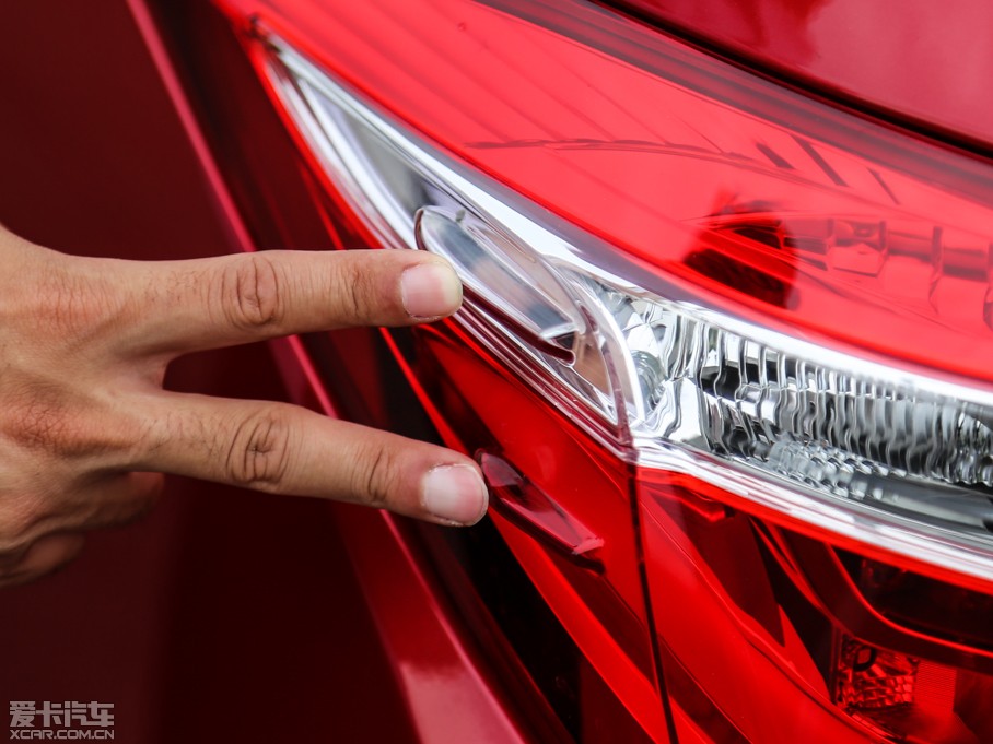 2014_ 1.8L CVT ߰