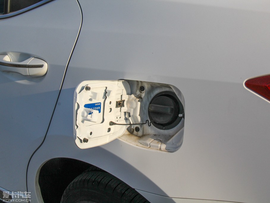 2014_ 1.6L քGLX-i