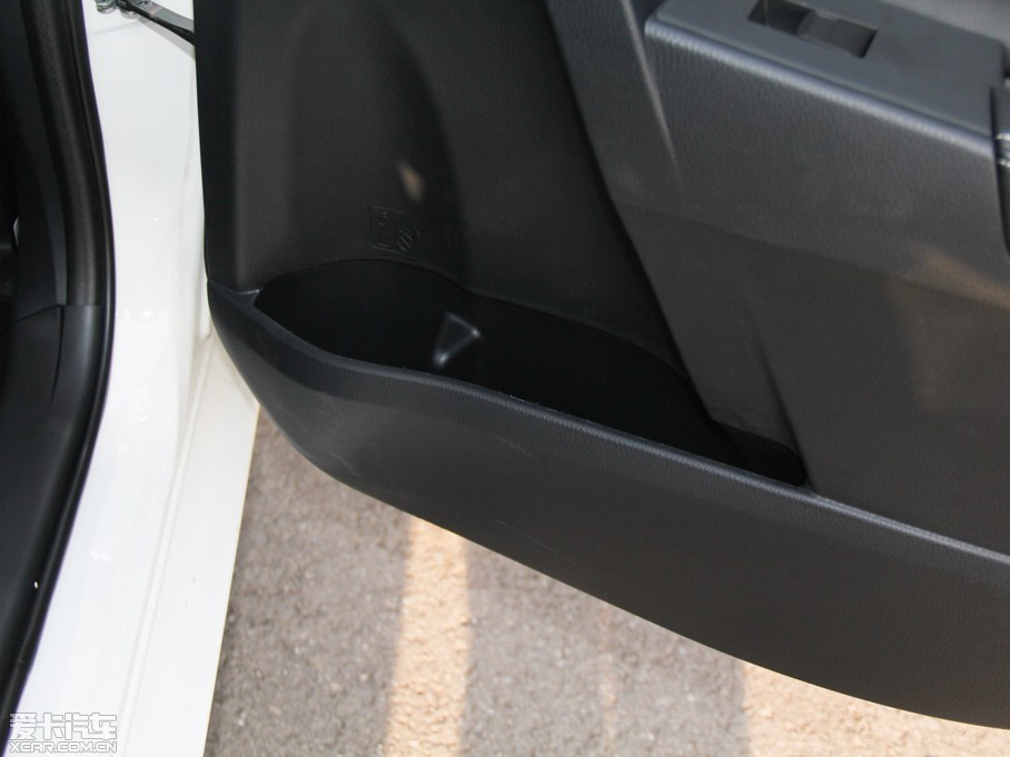 2014_ 1.6L քGLX-i