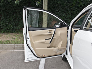 20141.6L CVT GL-iƤ {λ܇T