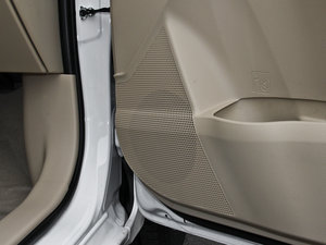 20141.6L CVT GL-iƤ п؅^