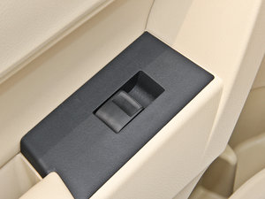 20141.6L CVT GL-iƤ п؅^(q)