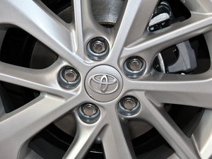 20141.6L CVT GLX-i ^