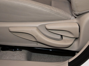 20141.6L CVT GLX-i {{