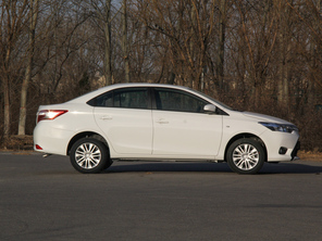 一汽豐田2015款威馳