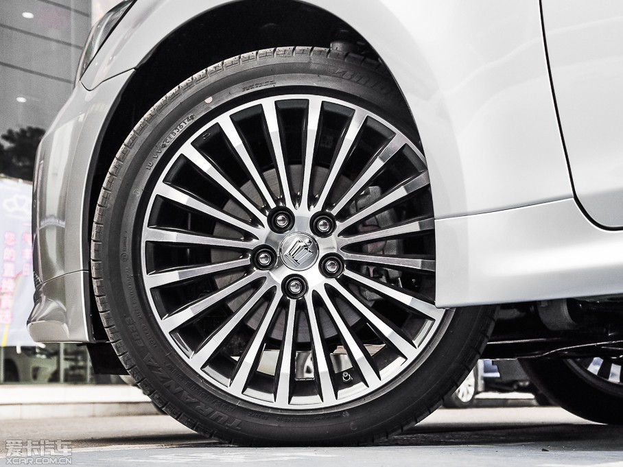 2015��ʹ� 2.5L ���A��