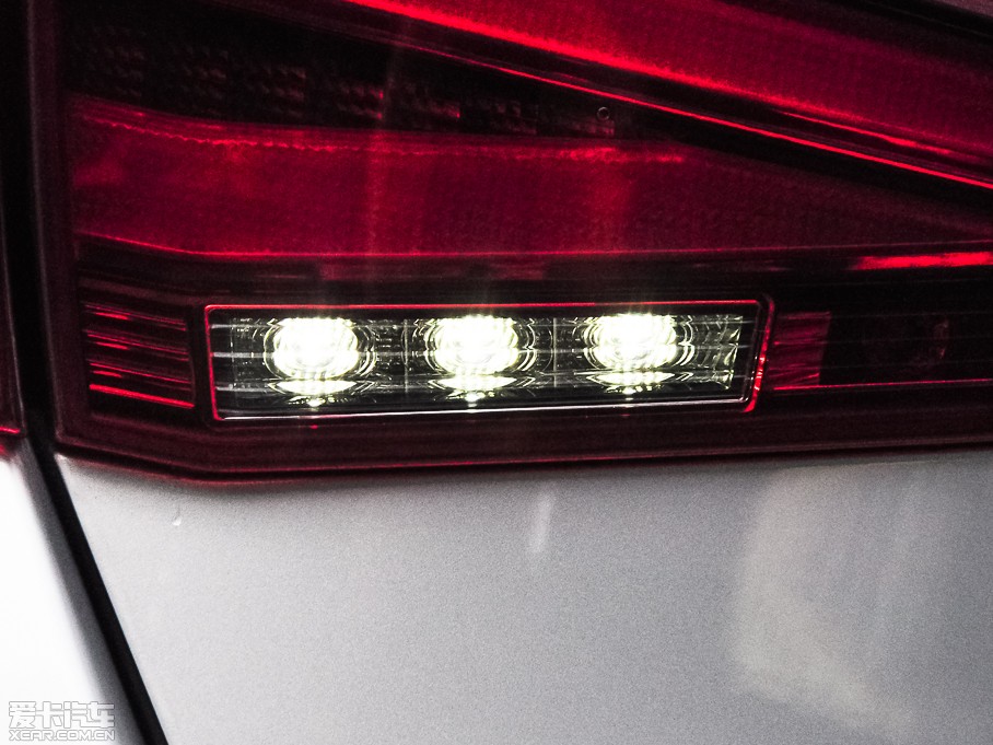 2015��ʹ� 2.5L ���A��