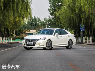 一汽豐田2015款皇冠