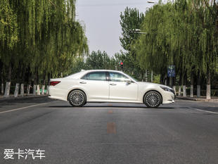 一汽丰田2015款皇冠