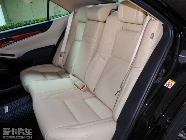 一汽豐田2015款皇冠