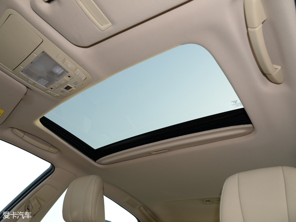 一汽豐田2015款皇冠