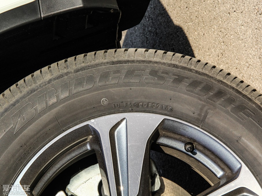 2015RAV4s 2.0L S-CVT(q)а