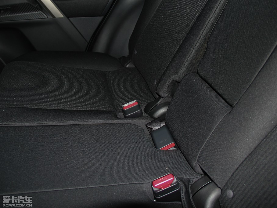 2015RAV4s 2.0L S-CVTLа