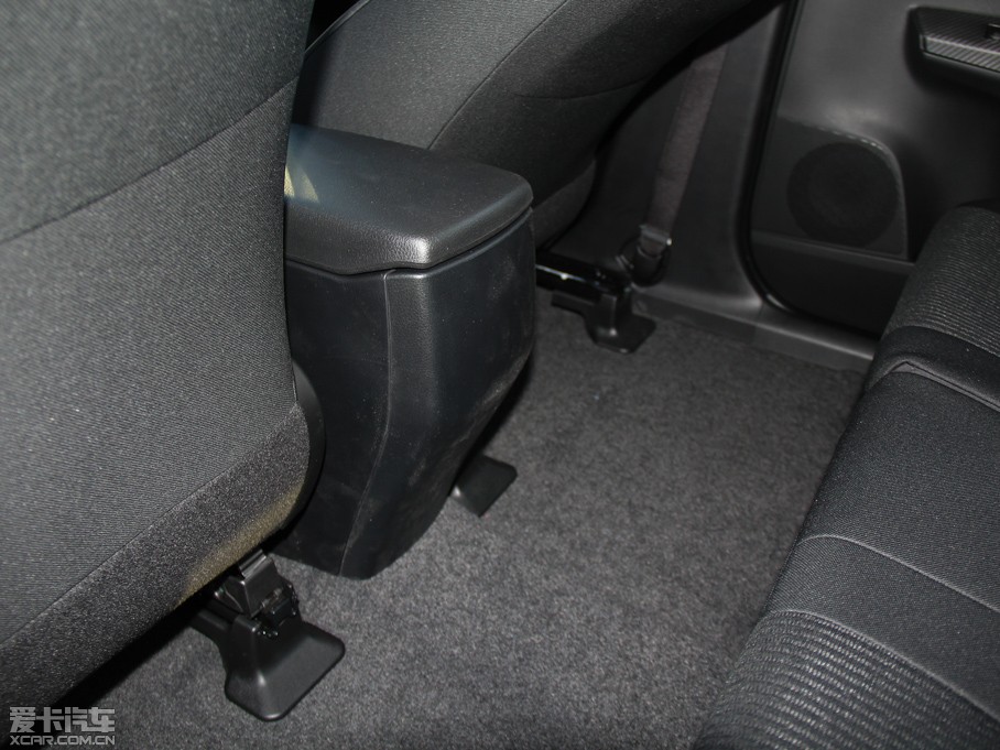 2015RAV4s 2.0L S-CVTLа